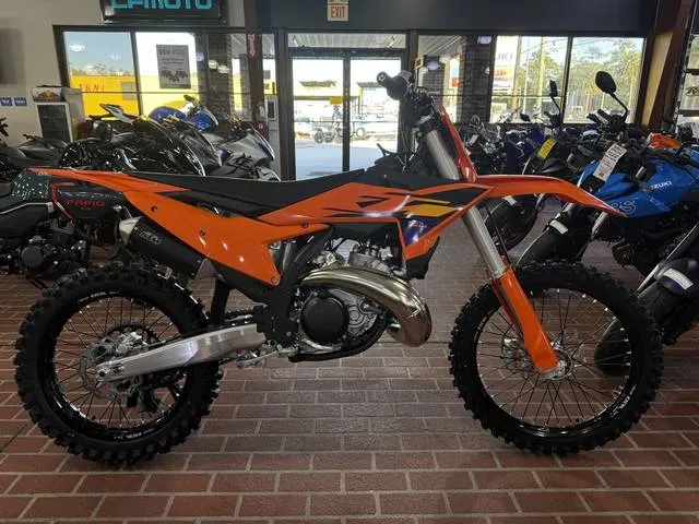 2026 KTM 250 SX — front three-quarter view