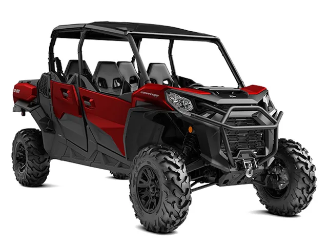2025 Can-Am® Commander MAX XT 700 — front three-quarter view