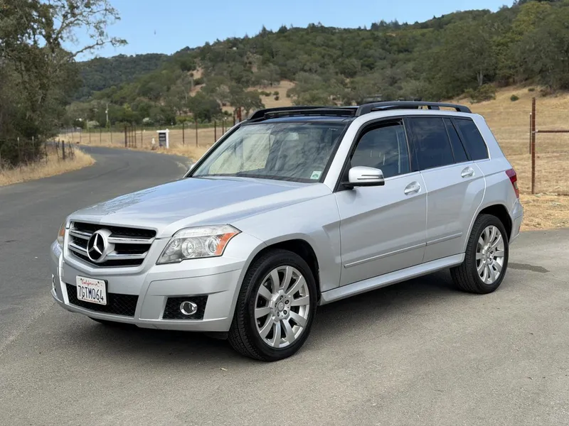 2011 Mercedes-Benz GLK 350 in Silver — front three-quarter view