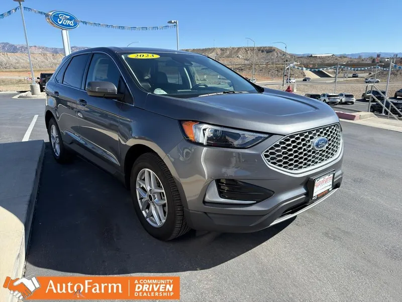 2023 Ford Edge SEL in Carbonized Gray Metallic — front three-quarter view