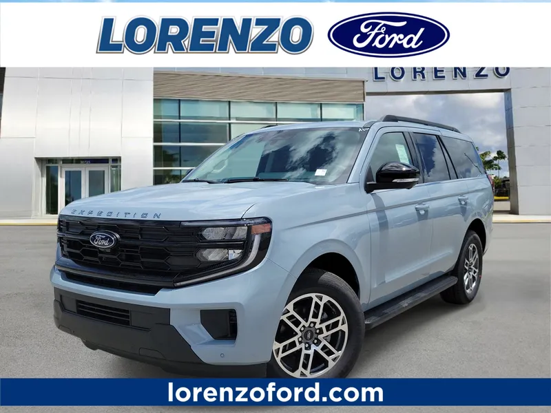 2026 Ford Expedition Active in Glacier Gray Metallic Tri-Coat — front three-quarter view