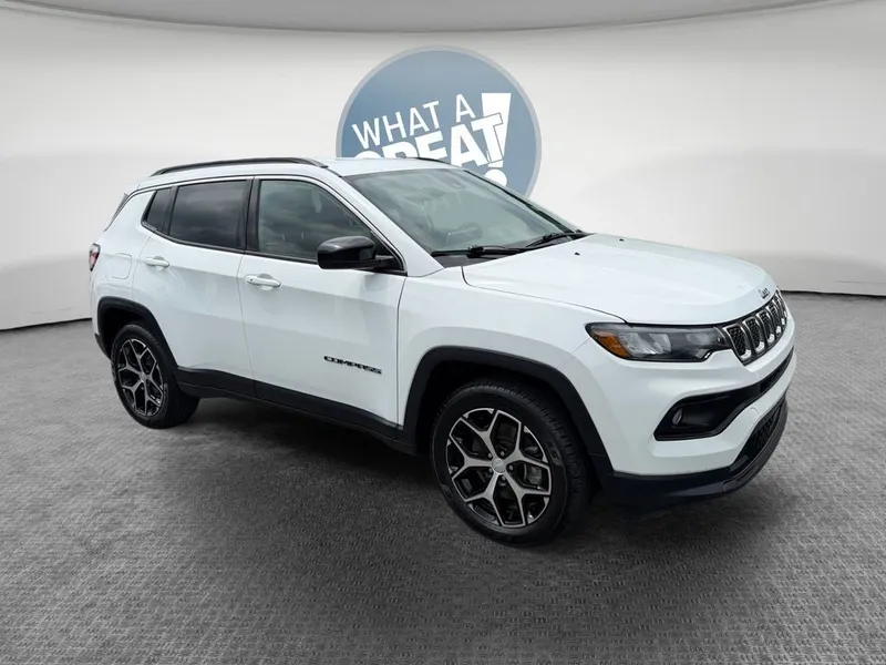 2024 Jeep Compass Latitude in Bright White Clearcoat — front three-quarter view