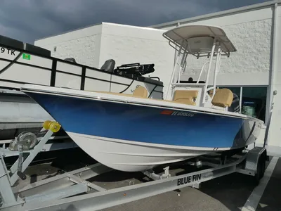2022 Sportsman Masters 207 Bay Boat