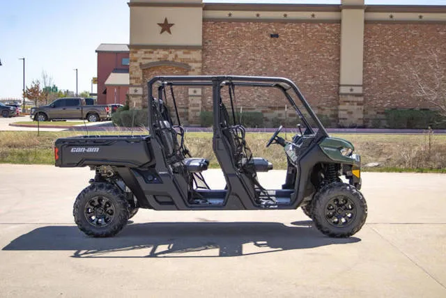 2026 Can-Am® Defender MAX DPS HD10 — front three-quarter view
