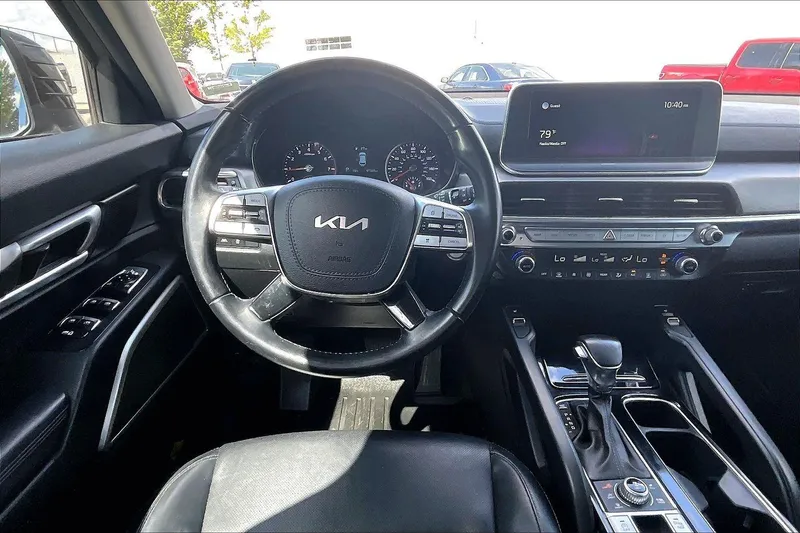 2022 Kia Telluride — detail view