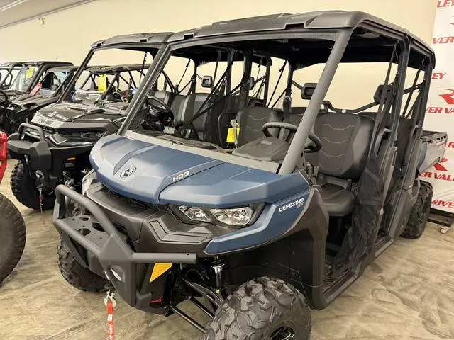 2026 Can-Am® Defender MAX XT HD9 — front three-quarter view