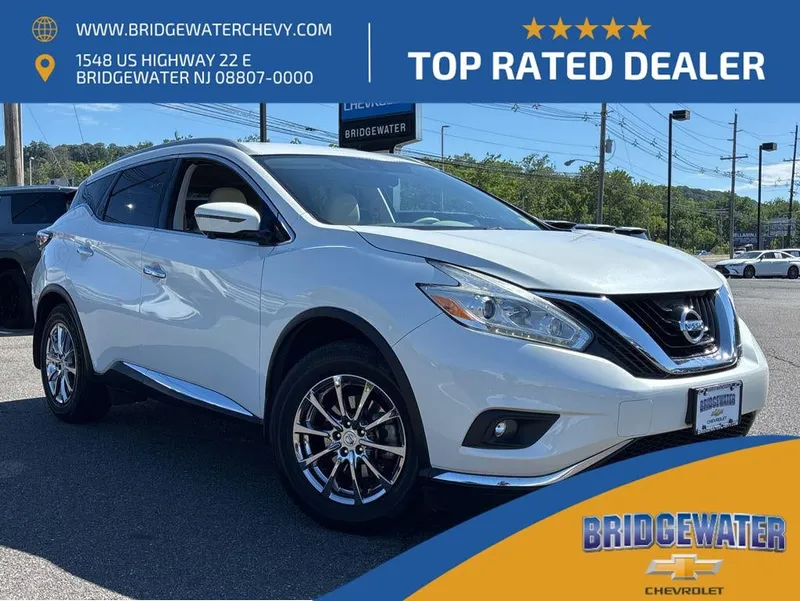 2016 Nissan Murano SL in White — front three-quarter view