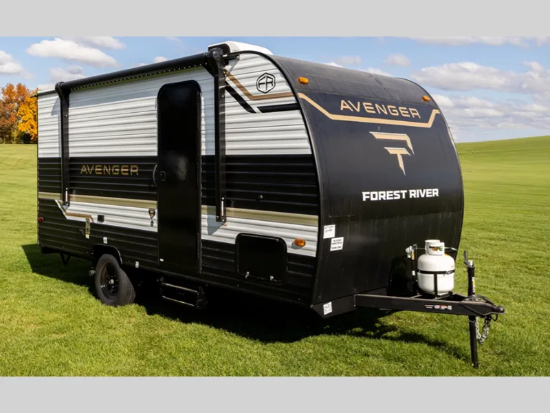 2026 Prime Time RV Avenger LT 17DBX — front three-quarter view