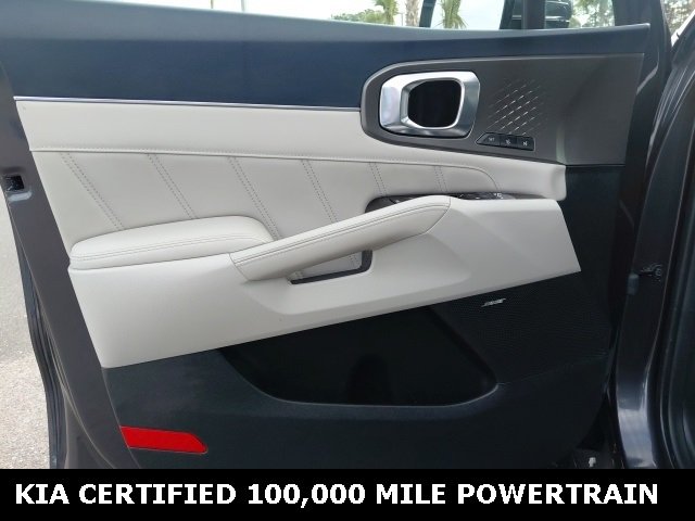 2023 Kia Sorento Plug-In Hybrid — photo 20 view