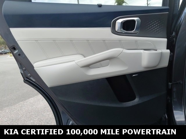 2023 Kia Sorento Plug-In Hybrid — photo 25 view