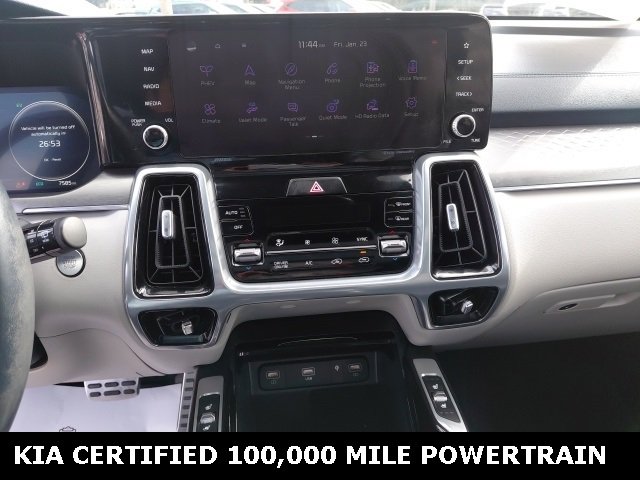 2023 Kia Sorento Plug-In Hybrid — photo 11 view