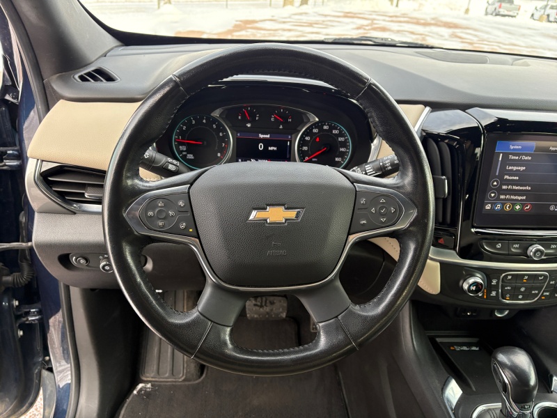 2022 Chevrolet Traverse — photo 14 view