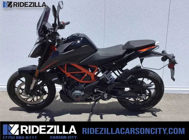 2023 KTM 390 Duke — front three-quarter view
