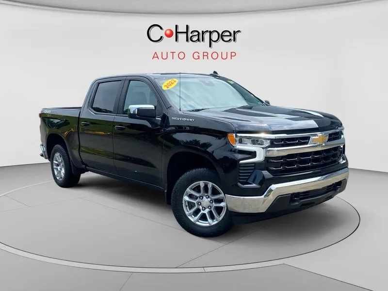 2022 Chevrolet Silverado 1500 LT (2FL) in Black — front three-quarter view