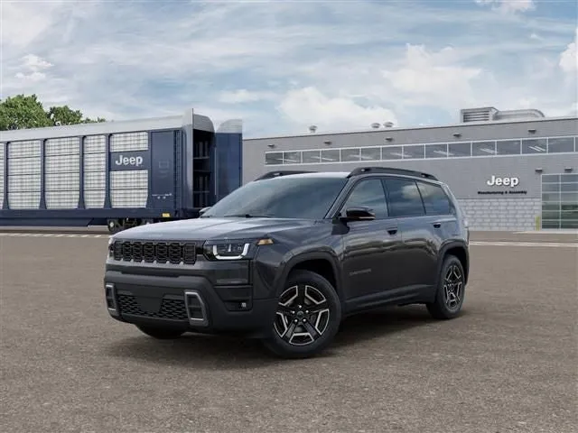 2026 Jeep Cherokee CHEROKEE LIMITED 4X4 in Sting-Gray Clear-Coat Exterior Paint — front three-quarter view