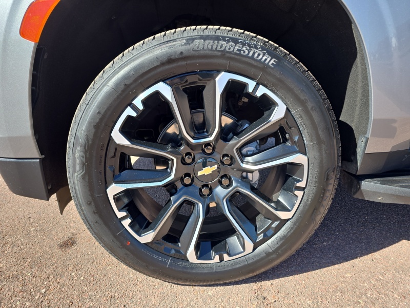2024 Chevrolet Tahoe — photo 16 view