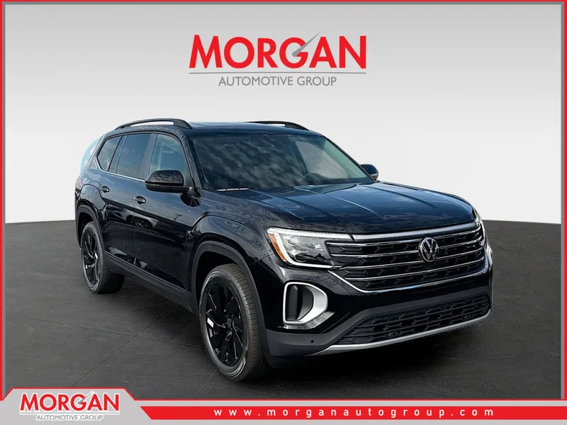 2026 Volkswagen Atlas 2.0T SE w/Technology in Black — front three-quarter view