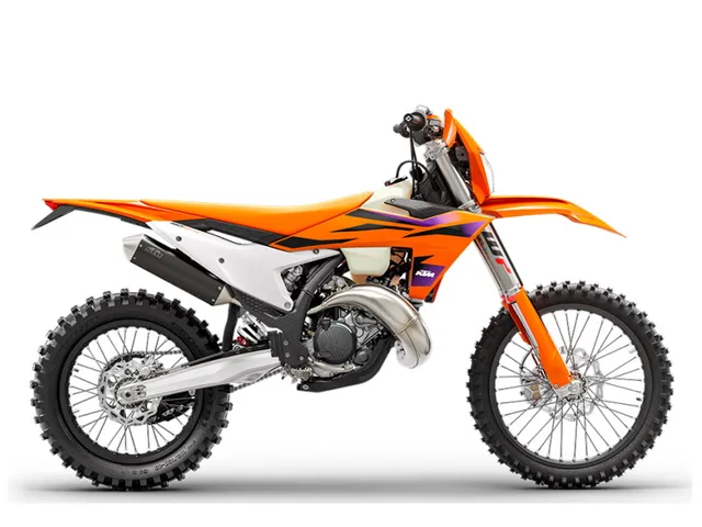 2024 KTM 150 XC-W — front three-quarter view