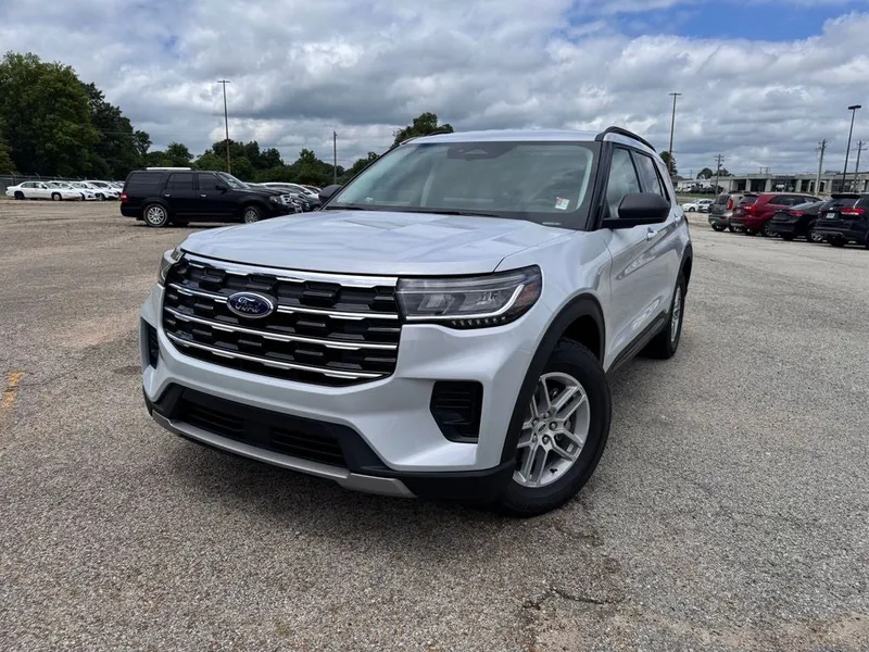 2026 Ford Explorer Active in White Metallic — front three-quarter view
