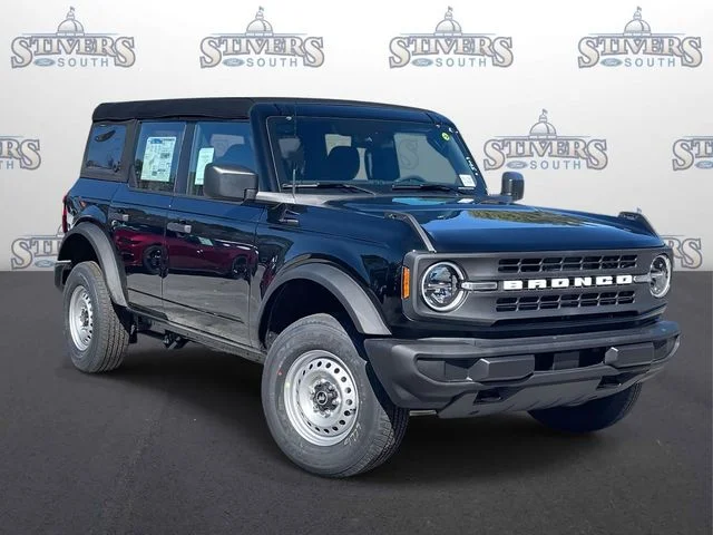 2026 Ford Bronco Base in Black — front three-quarter view