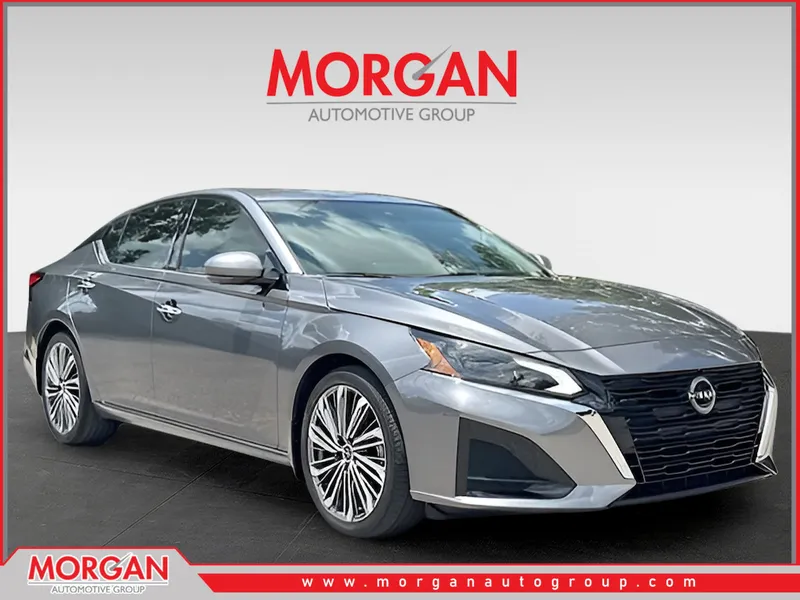 2024 Nissan Altima 2.5 SL in Gun Metallic — front three-quarter view