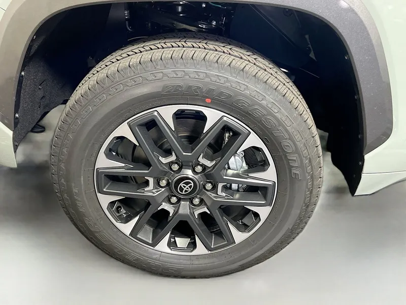 2026 Toyota Tundra 4WD — photo 11 view