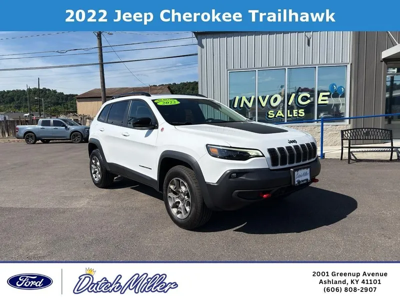 2022 Jeep Cherokee Trailhawk in Bright White Clearcoat — front three-quarter view