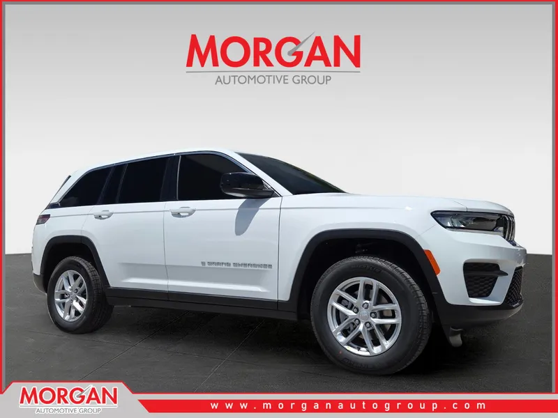 2026 Jeep Grand Cherokee Laredo X in White/off-white — front three-quarter view