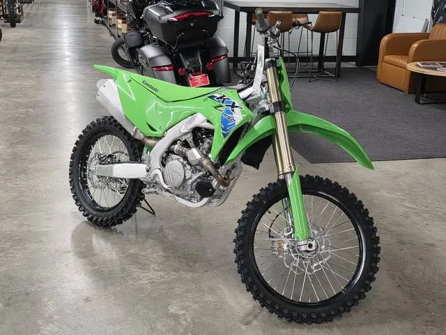 2026 Kawasaki KX™250 — front three-quarter view