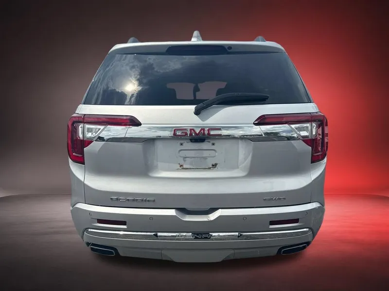2020 GMC Acadia — detail view