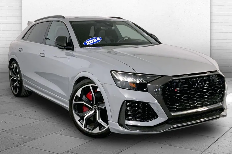 2024 Audi RS Q8 4DR QTRO 4.0 TFSI in Gray — front three-quarter view