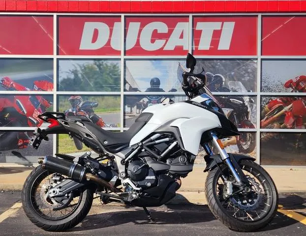 2018 Ducati Multistrada 950 Star White Silk — front three-quarter view