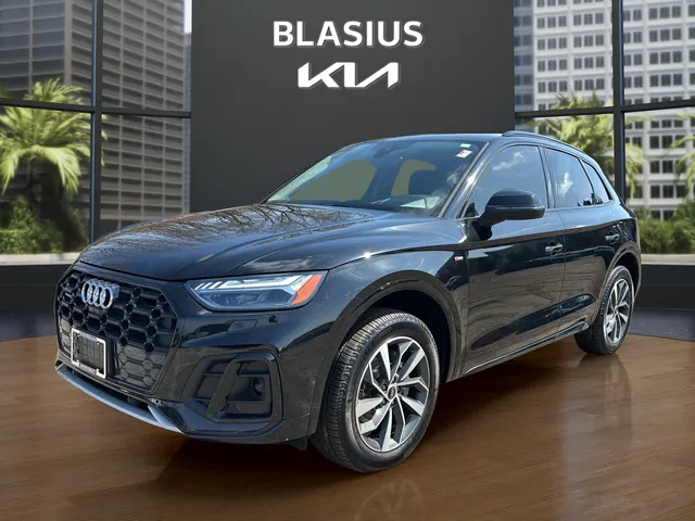2022 Audi Q5 45 S line Prestige quattro in Black Metallic — front three-quarter view