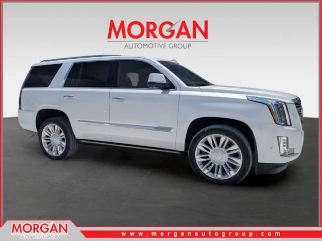 2020 Cadillac Escalade Platinum in Crystal White Tricoat — front three-quarter view