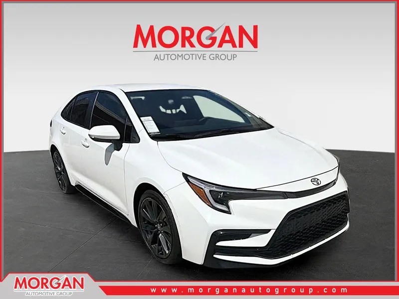 2024 Toyota Corolla SE in Ice Cap — front three-quarter view