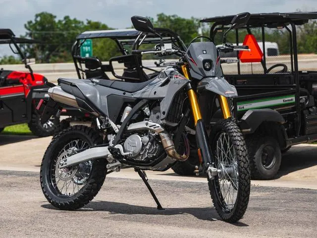 2025 Suzuki DR-Z4S — front three-quarter view