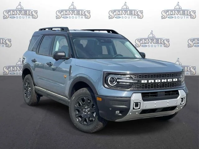 2026 Ford Bronco Sport Badlands in Gray — front three-quarter view