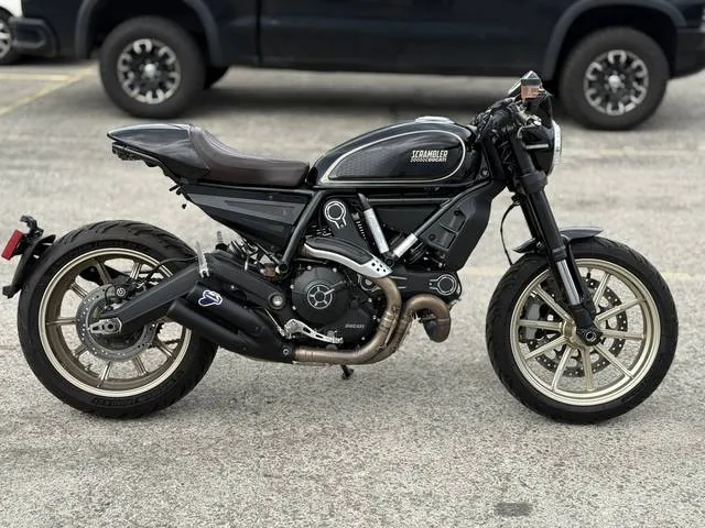 2018 Ducati Scrambler Cafe Racer — front three-quarter view