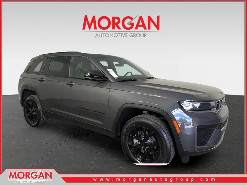 2026 Jeep Grand Cherokee Laredo in Gray — front three-quarter view