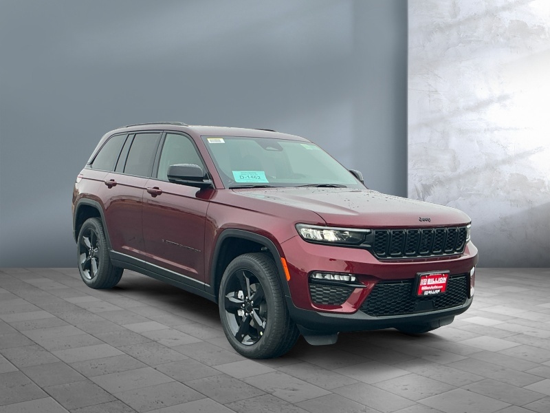 2025 Jeep Grand Cherokee — front three-quarter view