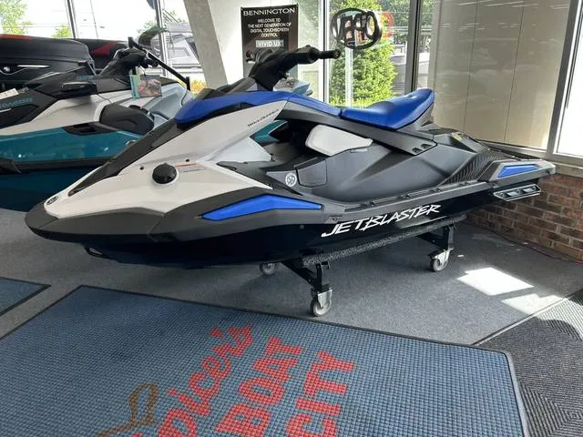 2025 Yamaha Jet Blaster-Black/Space Blue — front three-quarter view