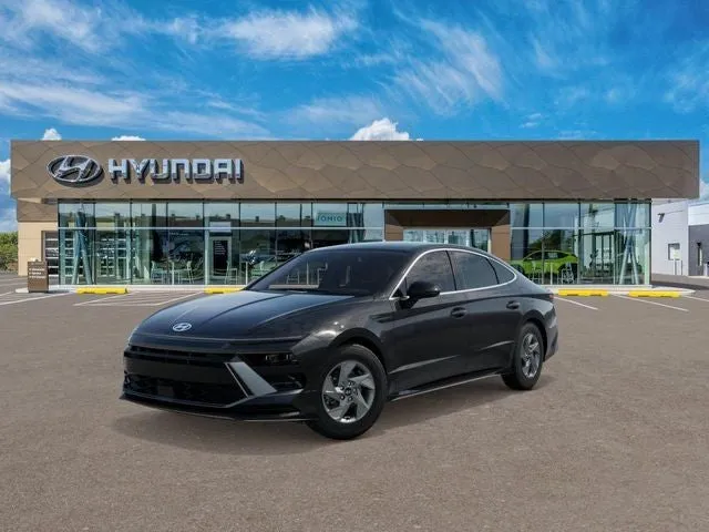 2026 Hyundai SONATA SE in Abyss Black — front three-quarter view