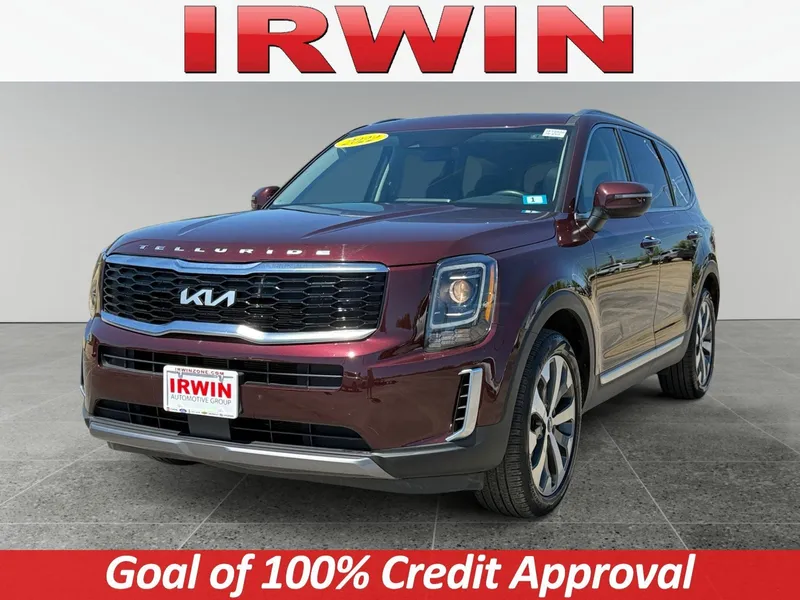 2022 Kia Telluride S in Sangria — front three-quarter view