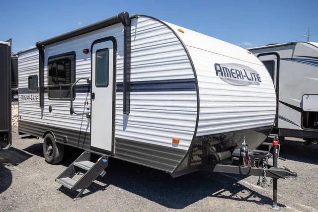 2022 Gulf Stream AMERILITE — front three-quarter view