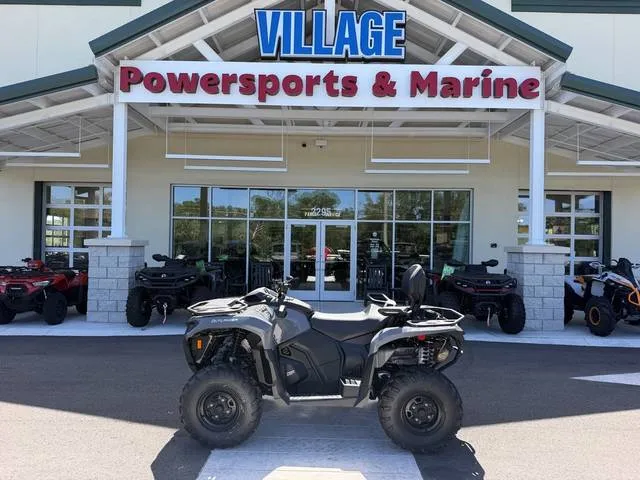 2026 Can-Am® Outlander MAX DPS 700 — front three-quarter view