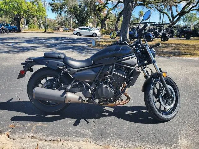 2026 Kawasaki Eliminator® ABS — front three-quarter view