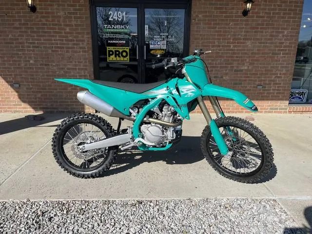 2025 Kove MX 250 — front three-quarter view