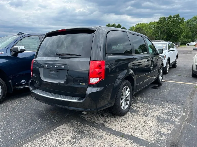2016 Dodge Grand Caravan — rear three-quarter view
