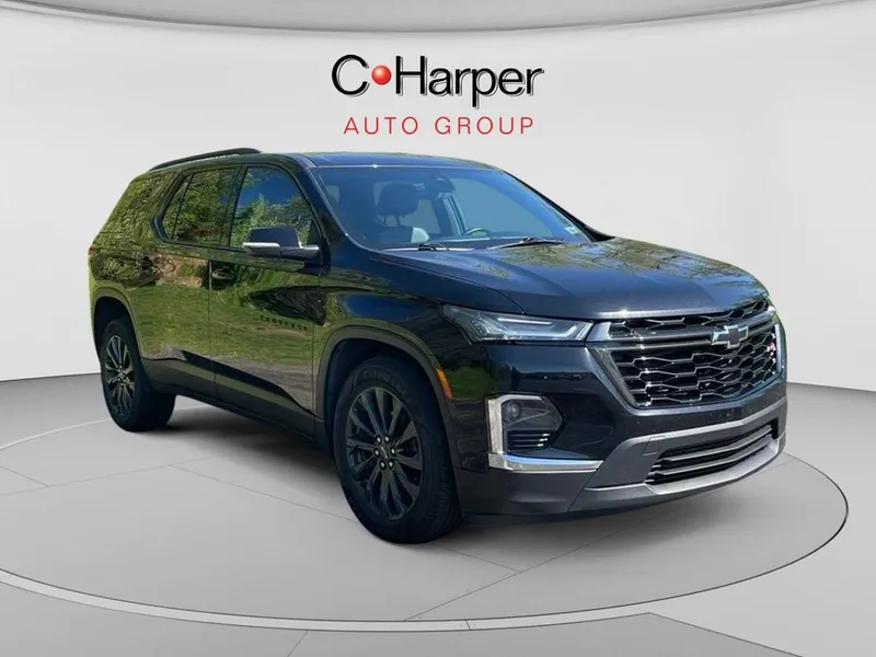 2023 Chevrolet Traverse RS in Mosaic Black Metallic — front three-quarter view