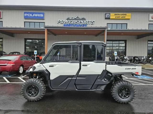2026 Can-Am® Defender MAX Limited HD11